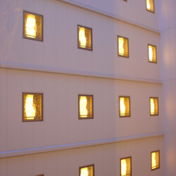 マンションの窓（外観）
